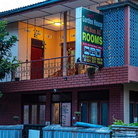 Tony'S Garden House Back Packers Inn จาฟนา ภายนอก รูปภาพ