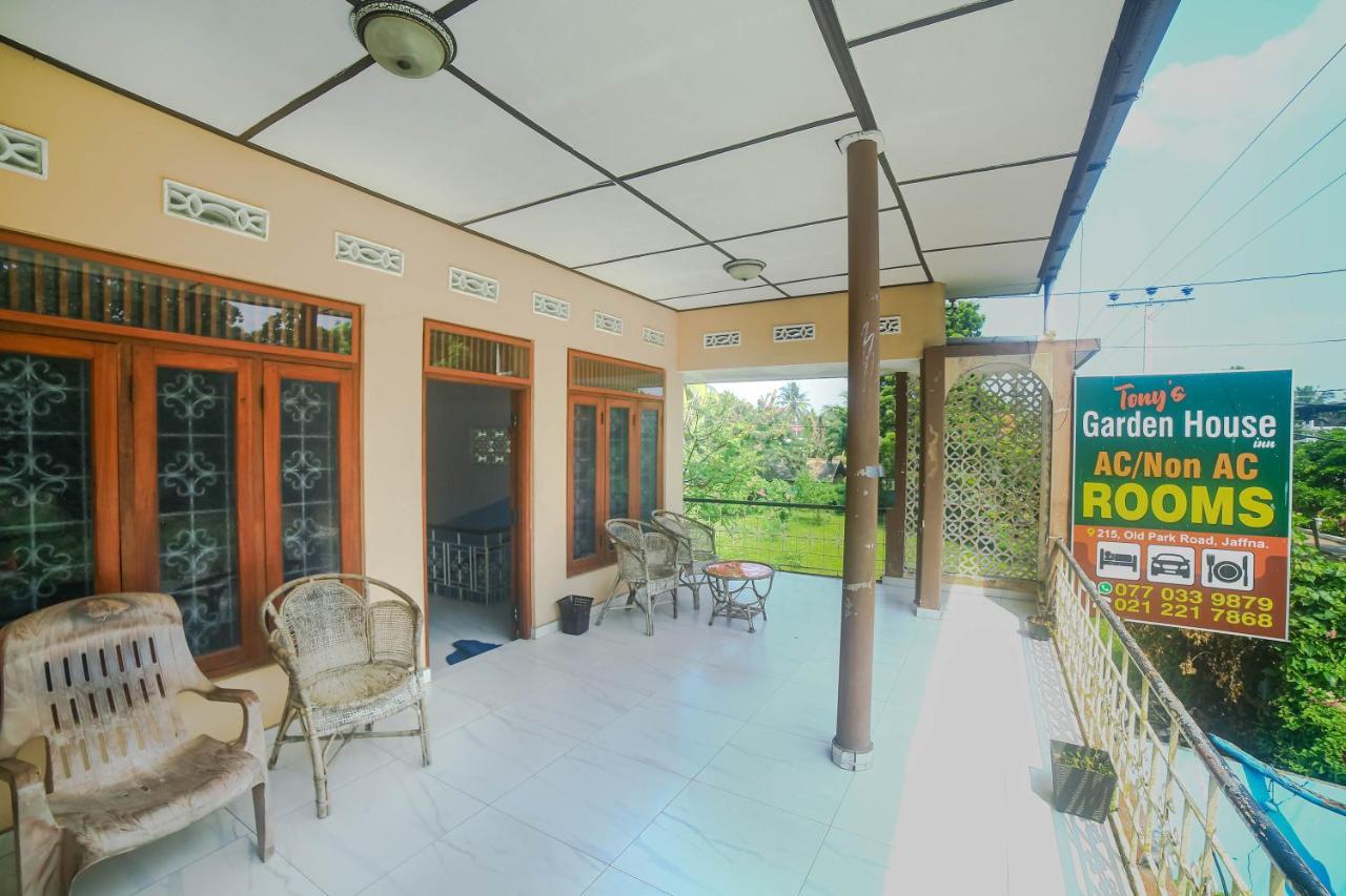 Tony'S Garden House Back Packers Inn จาฟนา ภายนอก รูปภาพ