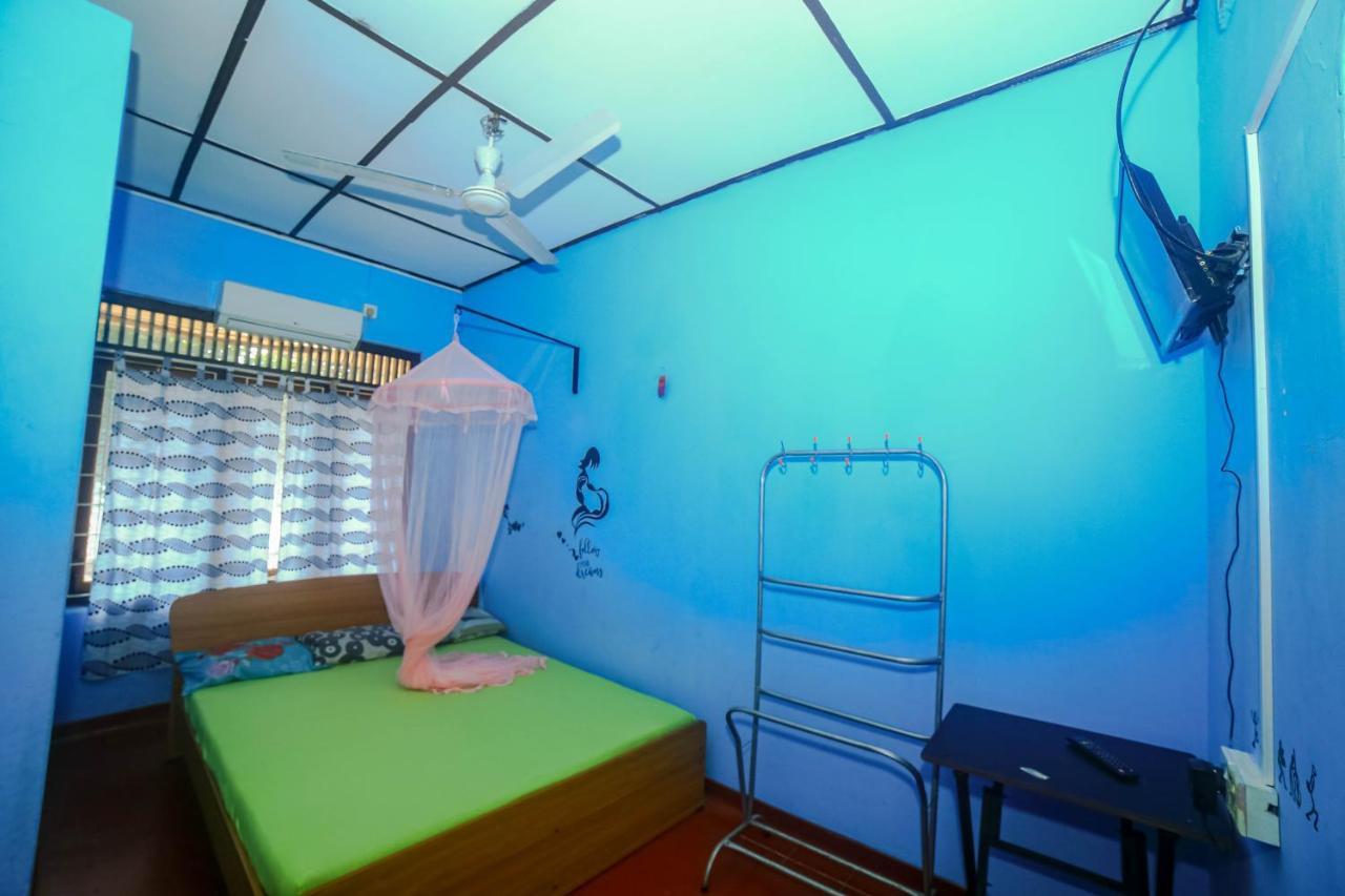 Tony'S Garden House Back Packers Inn จาฟนา ภายนอก รูปภาพ