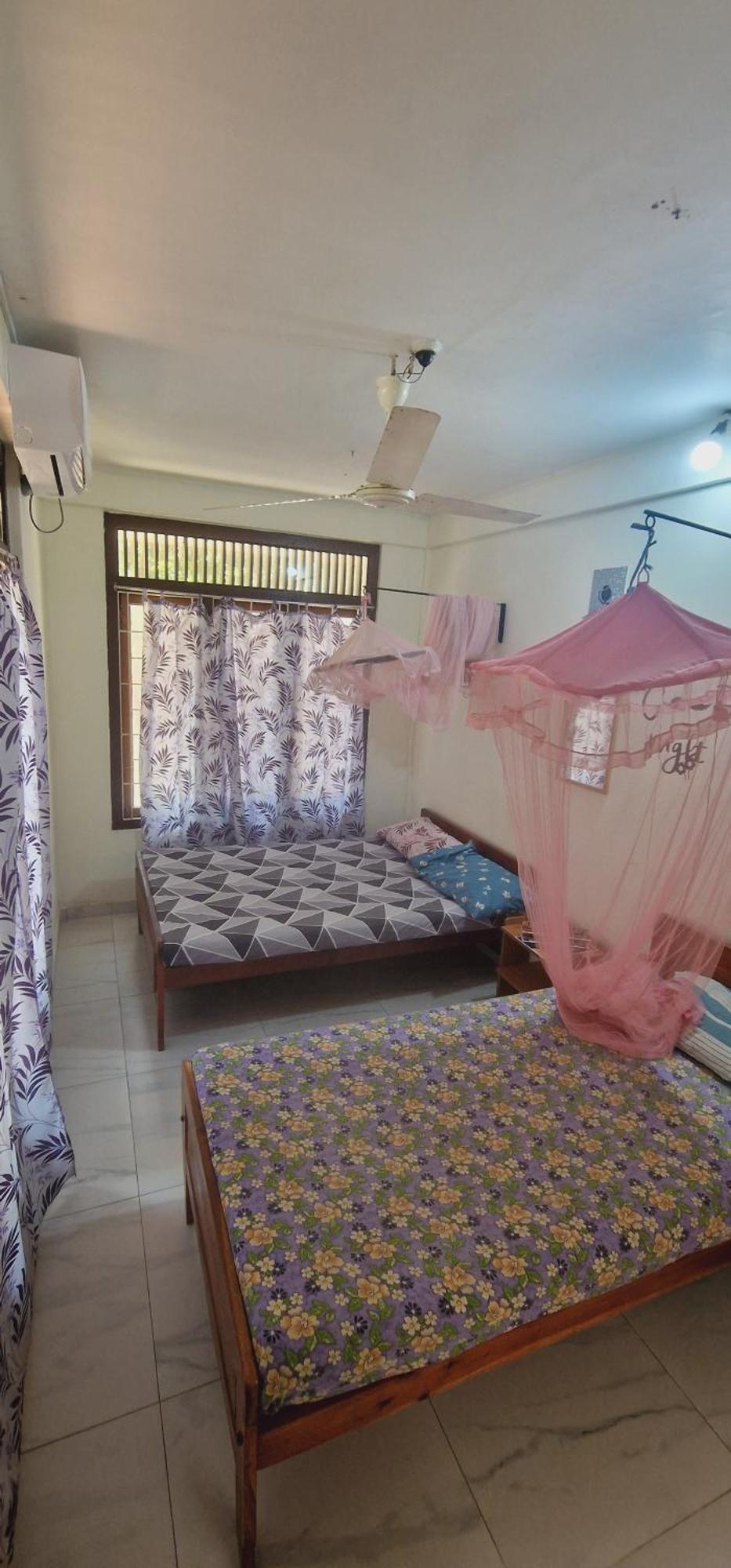 Tony'S Garden House Back Packers Inn จาฟนา ภายนอก รูปภาพ