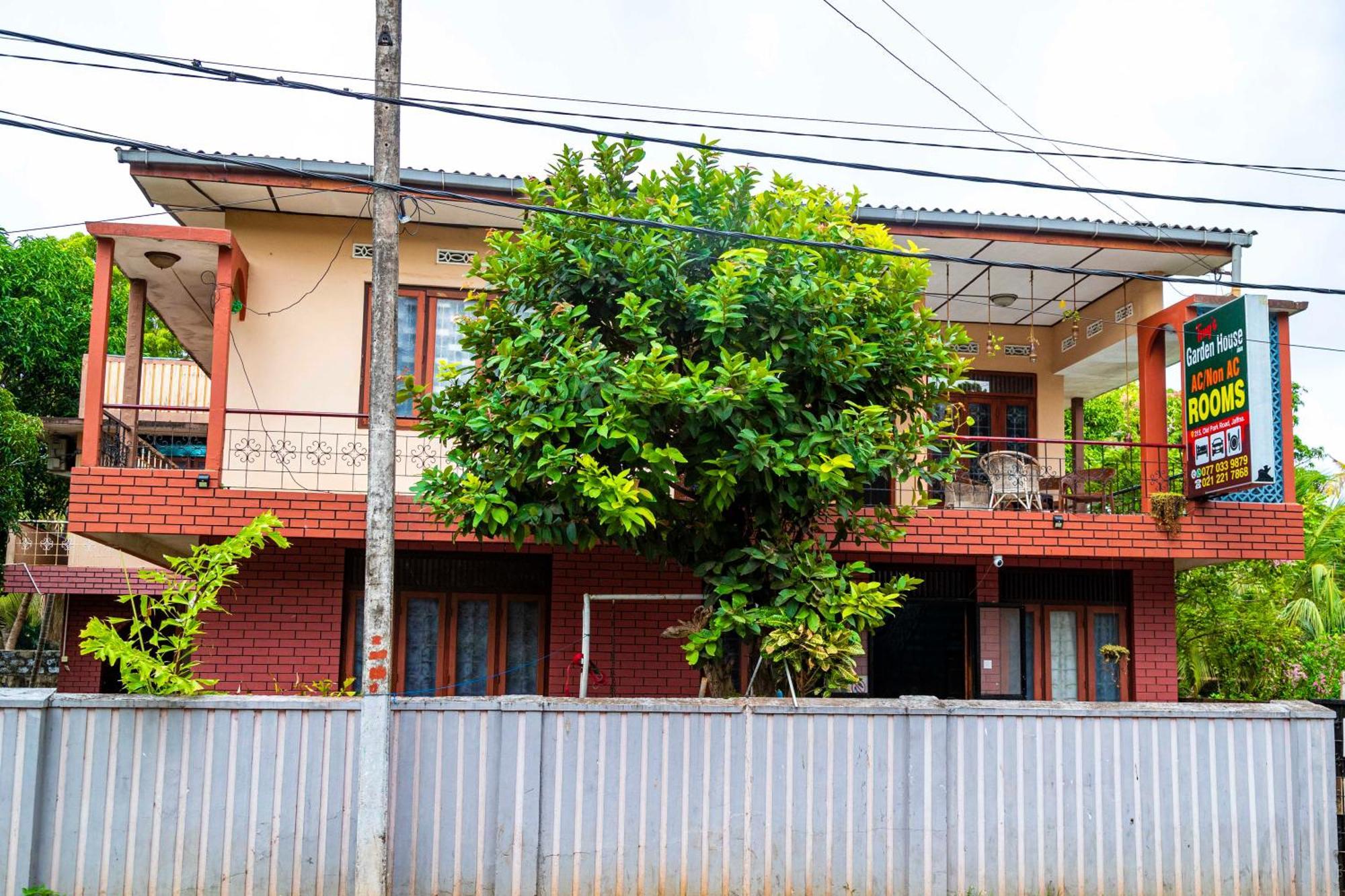 Tony'S Garden House Back Packers Inn จาฟนา ภายนอก รูปภาพ