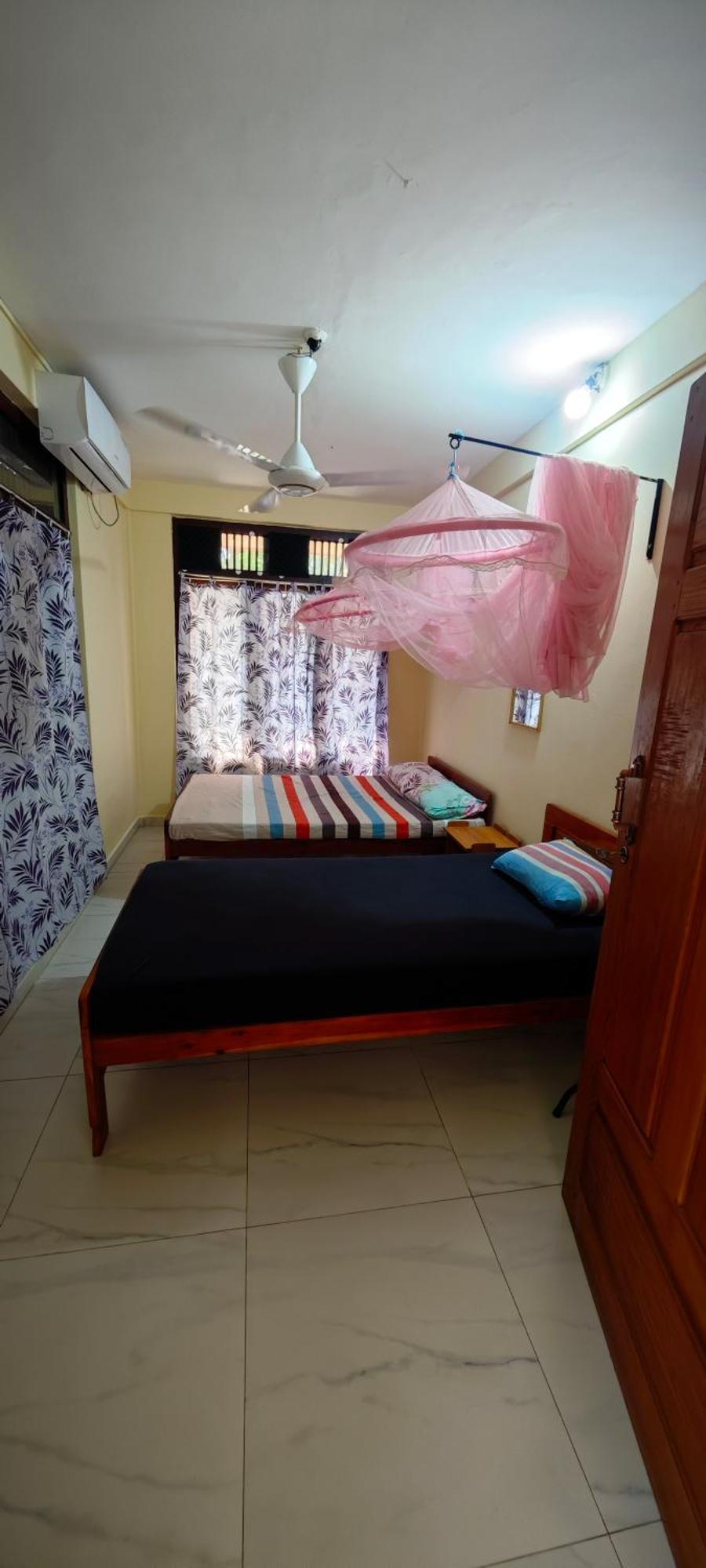 Tony'S Garden House Back Packers Inn จาฟนา ภายนอก รูปภาพ