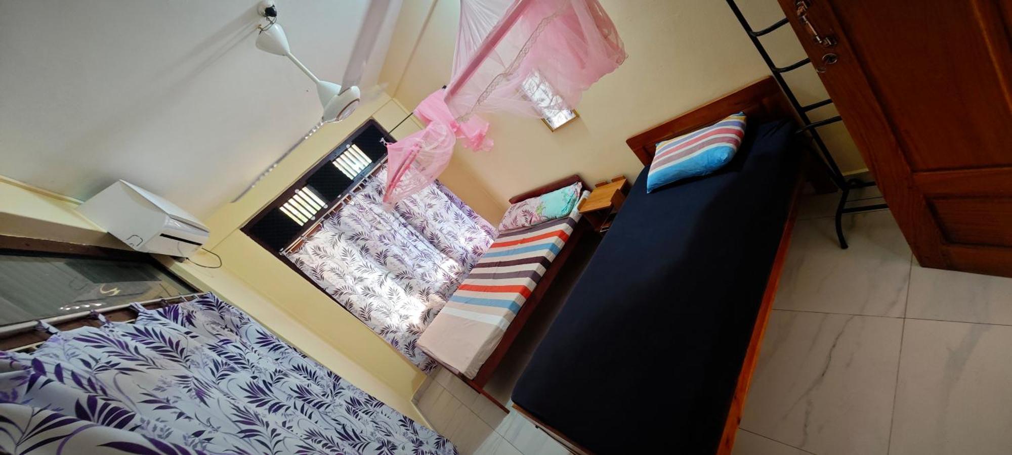Tony'S Garden House Back Packers Inn จาฟนา ภายนอก รูปภาพ