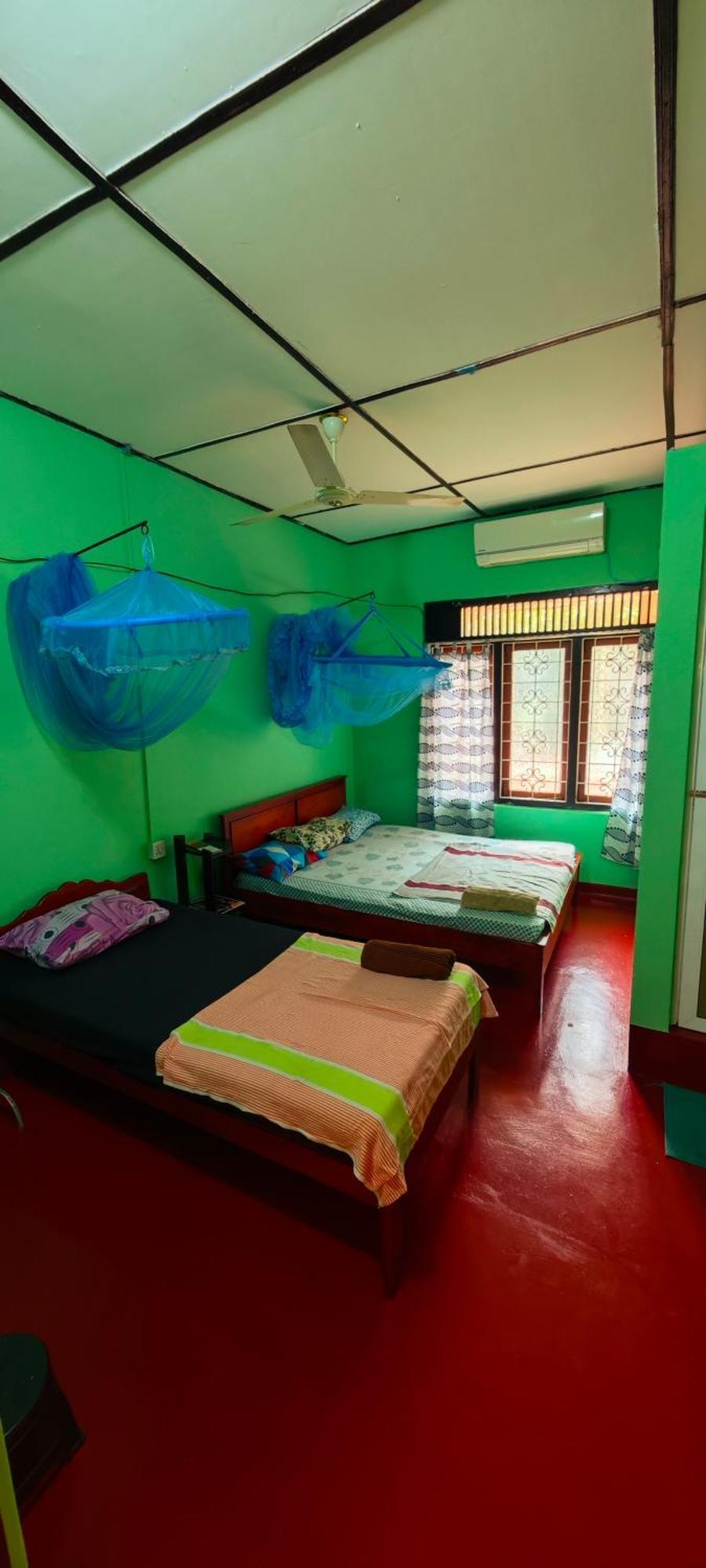 Tony'S Garden House Back Packers Inn จาฟนา ภายนอก รูปภาพ