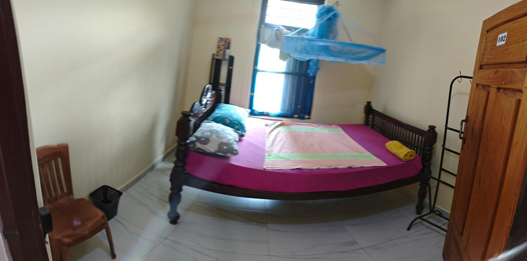 Tony'S Garden House Back Packers Inn จาฟนา ภายนอก รูปภาพ
